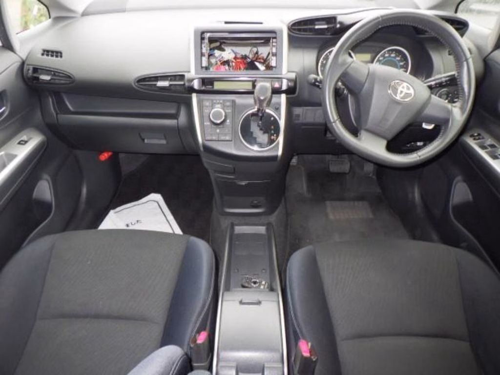 TOYOTA WISH