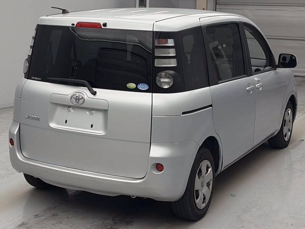 TOYOTA SIENTA