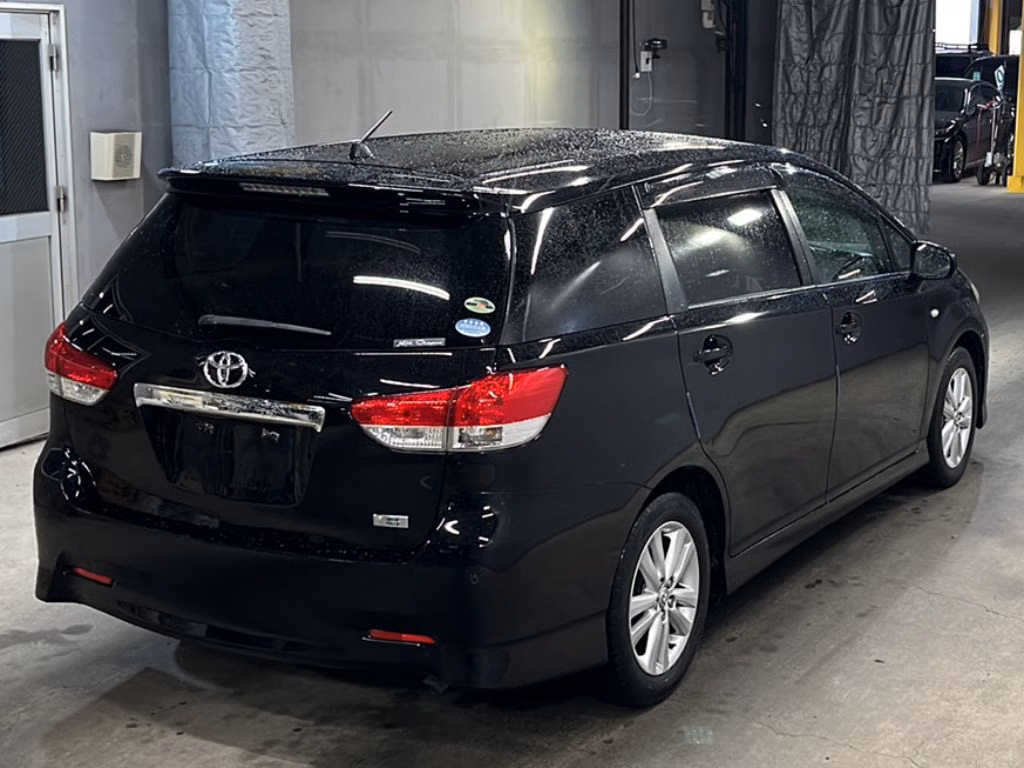 TOYOTA WISH