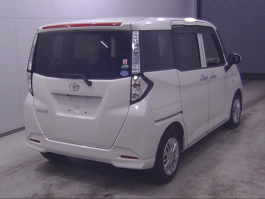 TOYOTA TANK