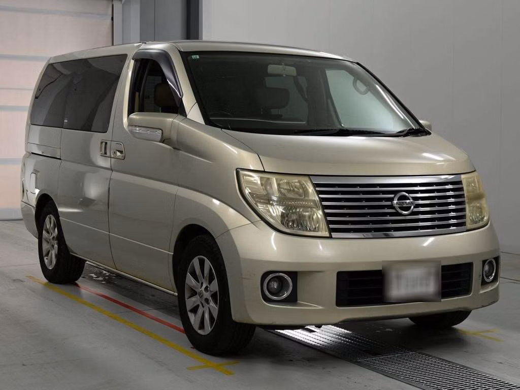 NISSAN ELGRAND