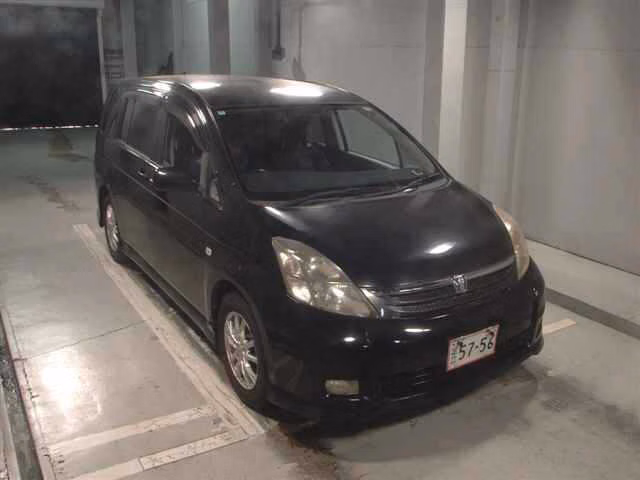 TOYOTA ISIS