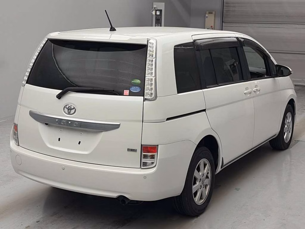 TOYOTA ISIS