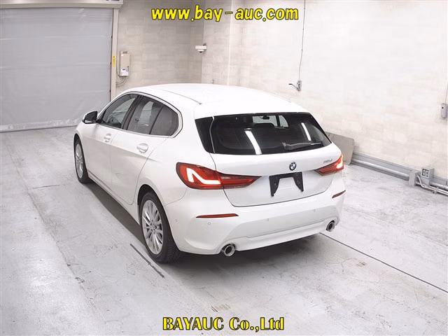BMW 1-SERIES