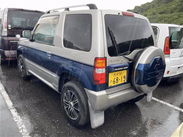 MITSUBISHI PAJERO MINI