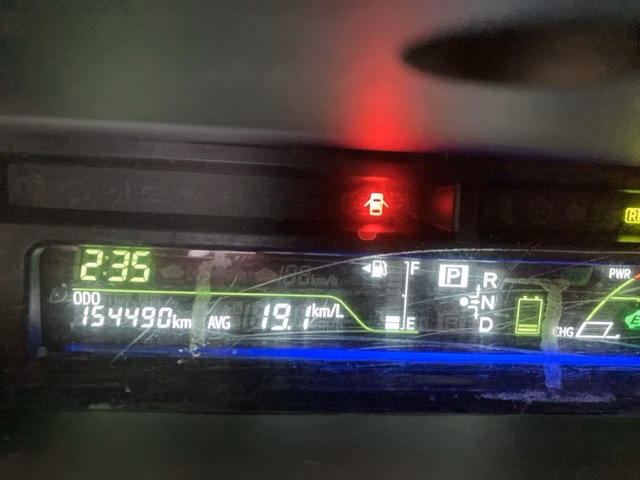 TOYOTA PRIUS ALPHA