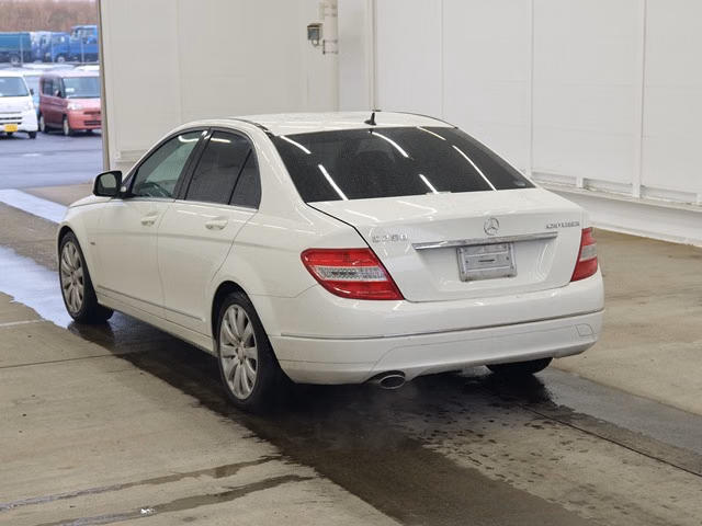 MERCEDES-BENZ C-CLASS