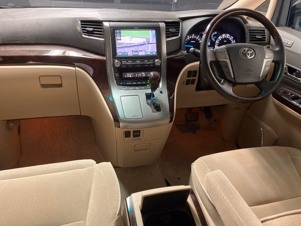 TOYOTA ALPHARD