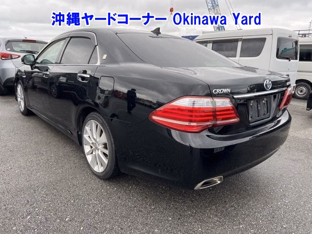 TOYOTA CROWN