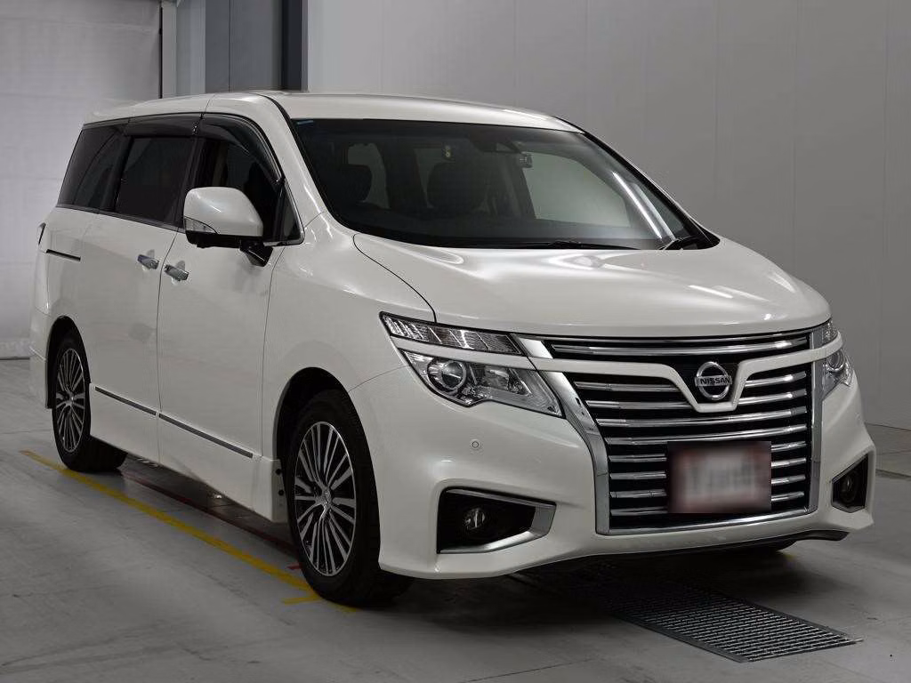 NISSAN ELGRAND