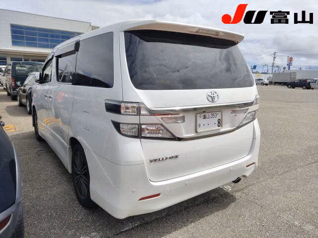 TOYOTA VELLFIRE