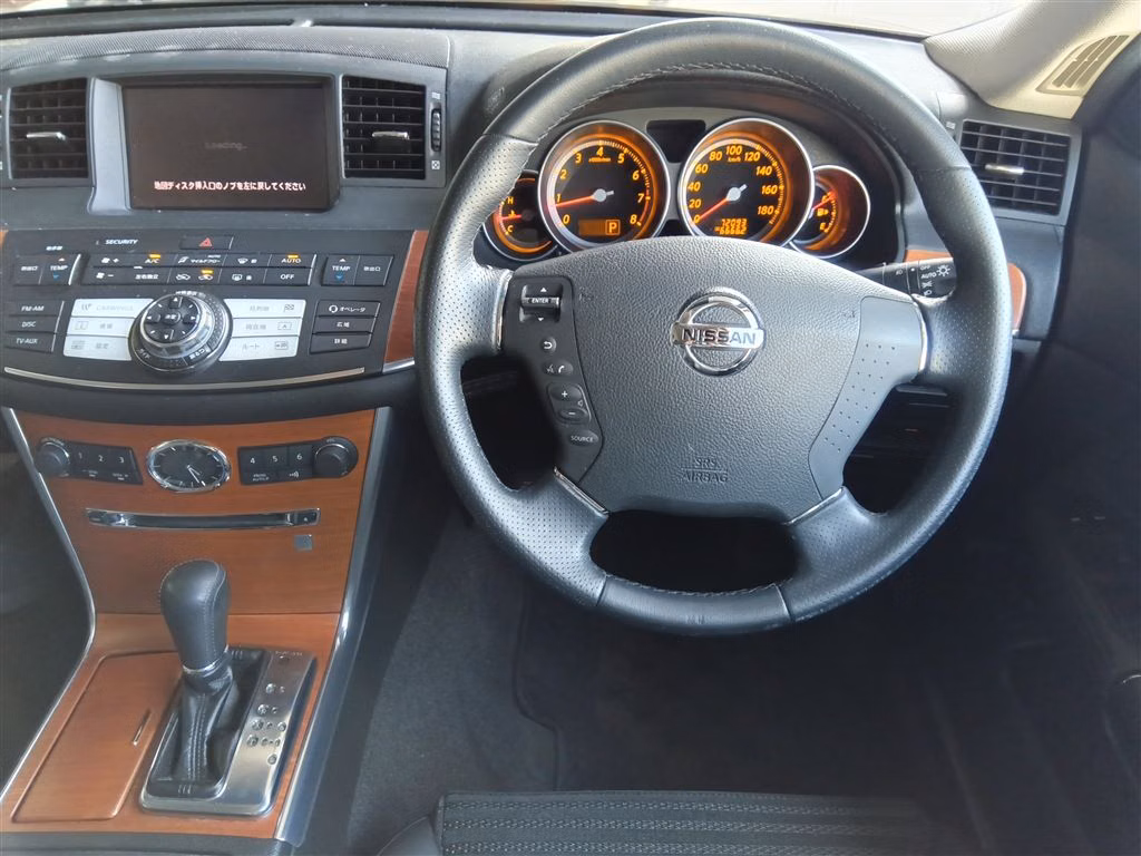 NISSAN FUGA