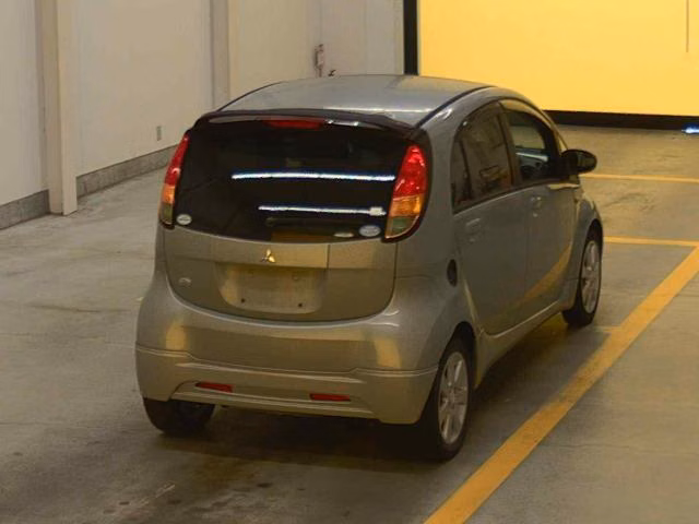 MITSUBISHI I