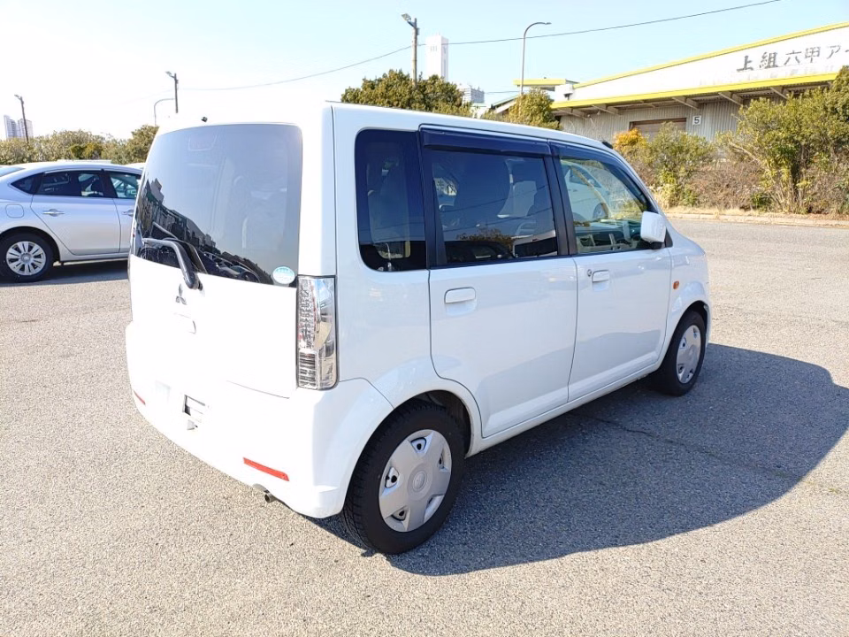 MITSUBISHI EK WAGON