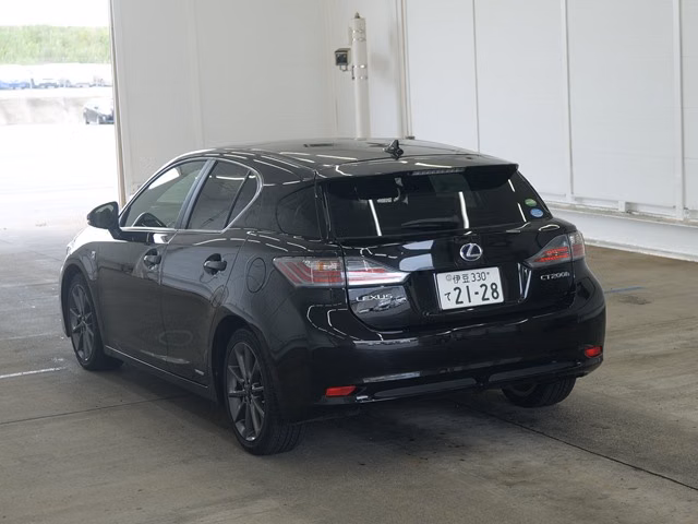 LEXUS CT200H