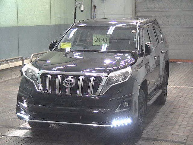 TOYOTA LAND CRUISER PRADO