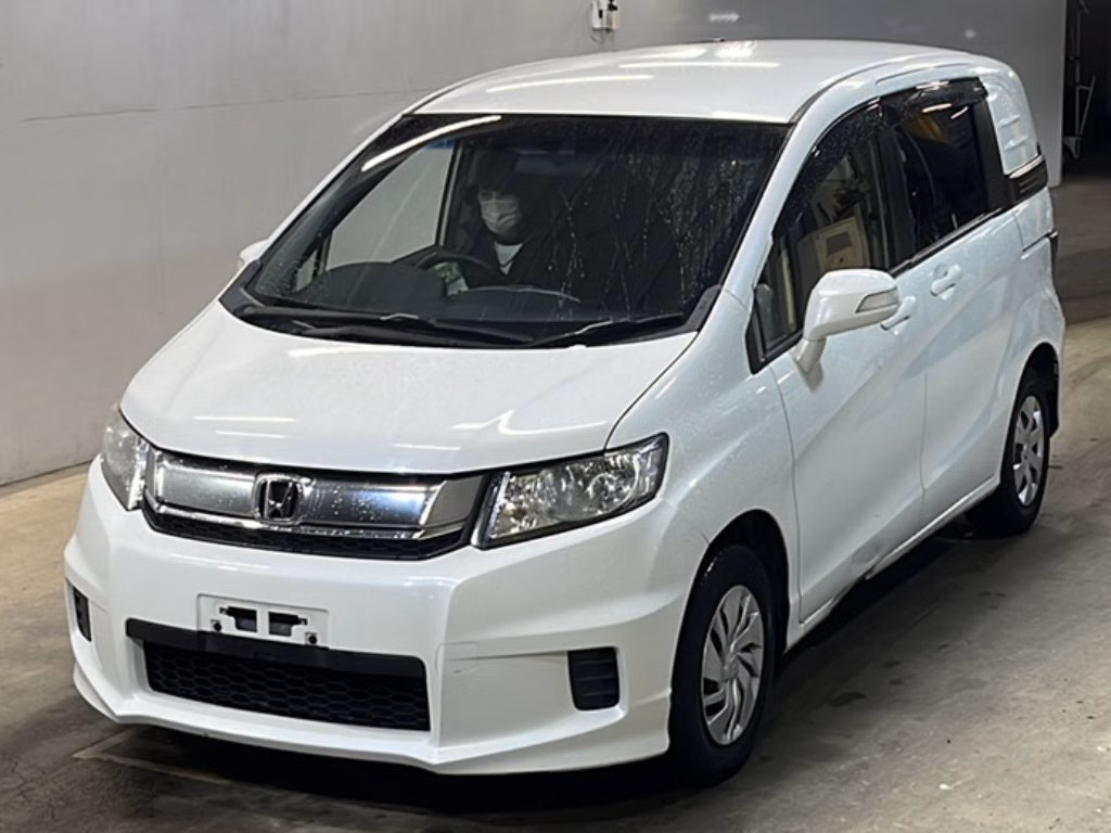 HONDA FREED SPIKE