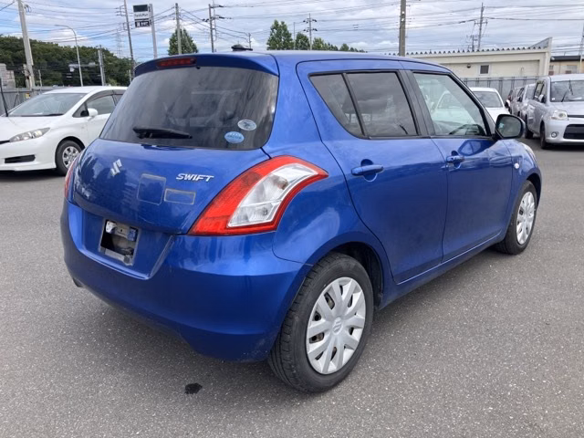 SUZUKI SWIFT