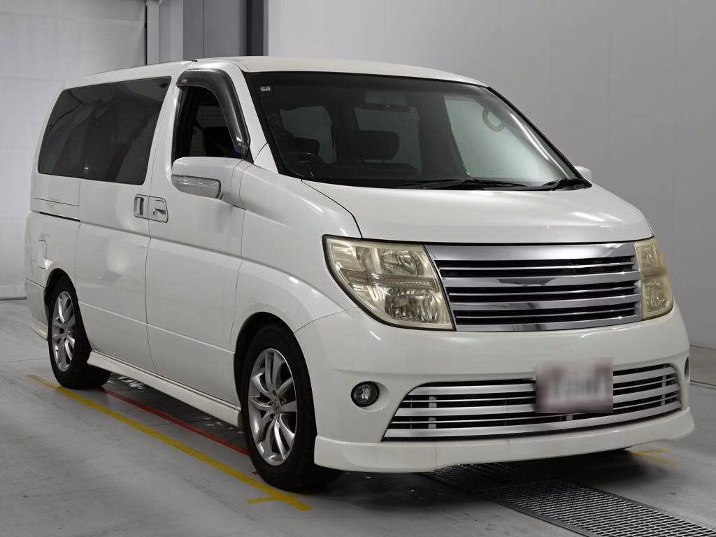 NISSAN ELGRAND
