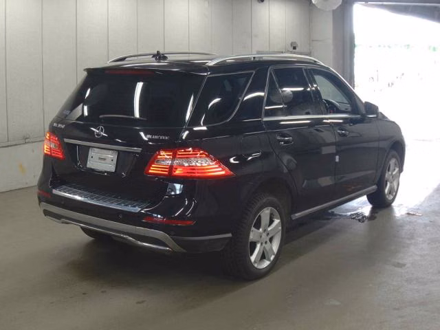 MERCEDES-BENZ M-CLASS