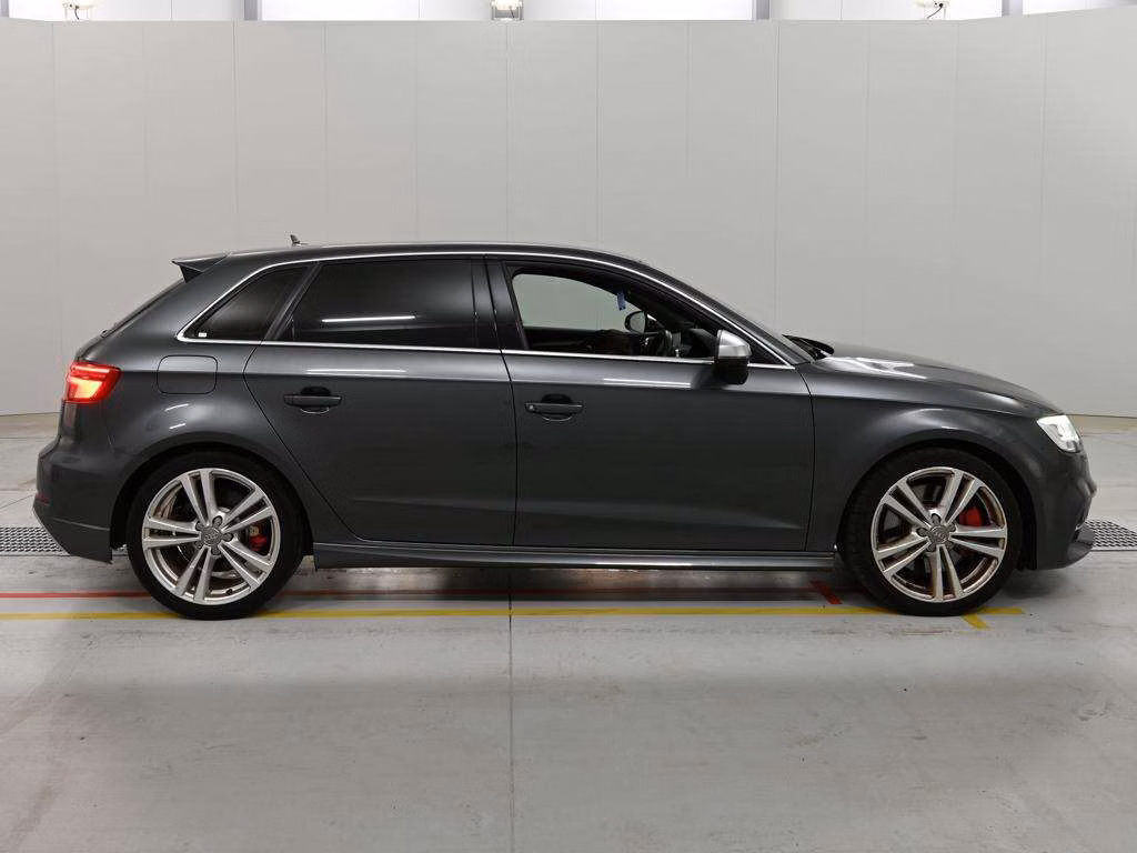 AUDI S3