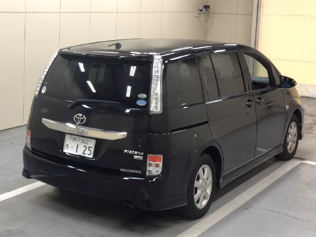 TOYOTA ISIS