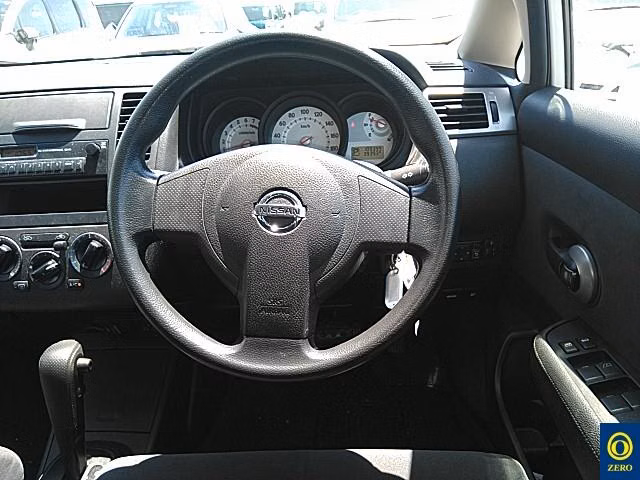 NISSAN TIIDA LATIO