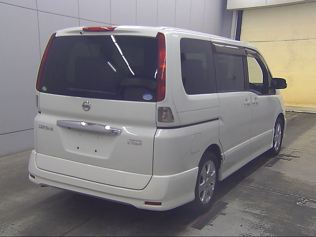 NISSAN SERENA