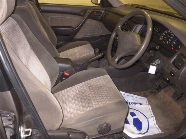 TOYOTA CORONA