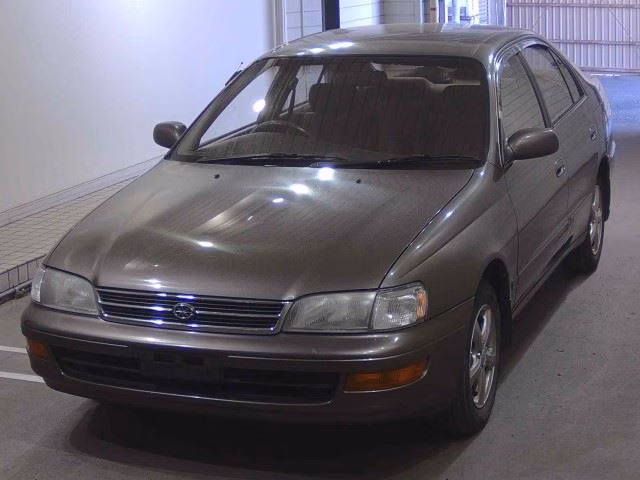TOYOTA CORONA