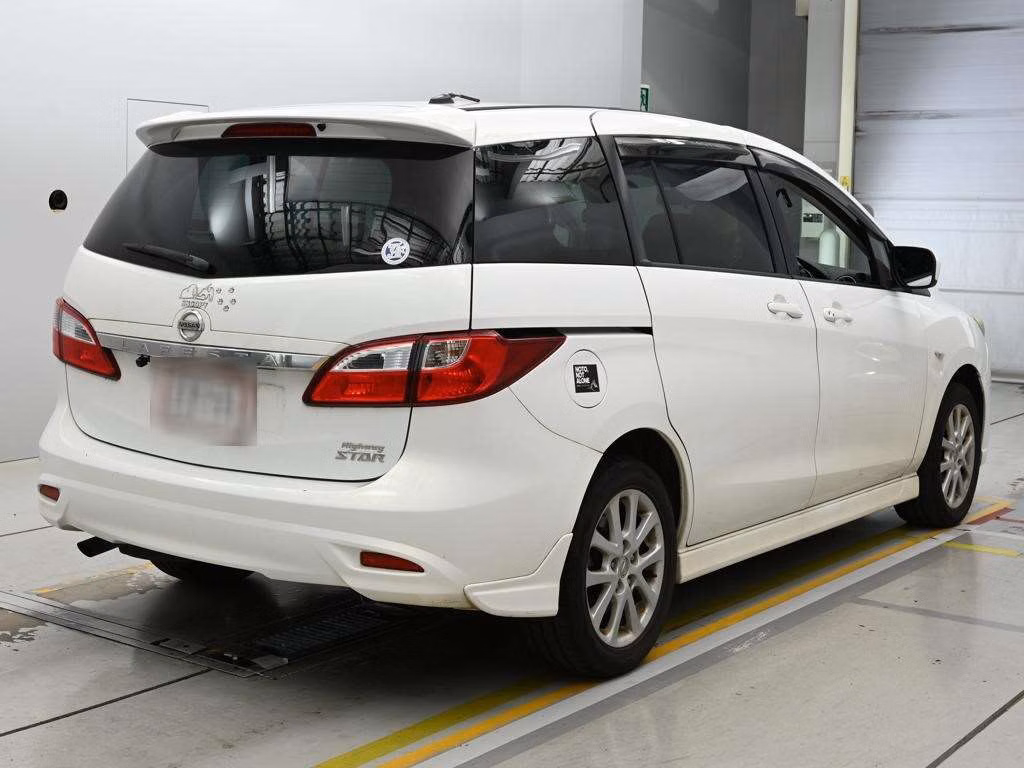 NISSAN LAFESTA