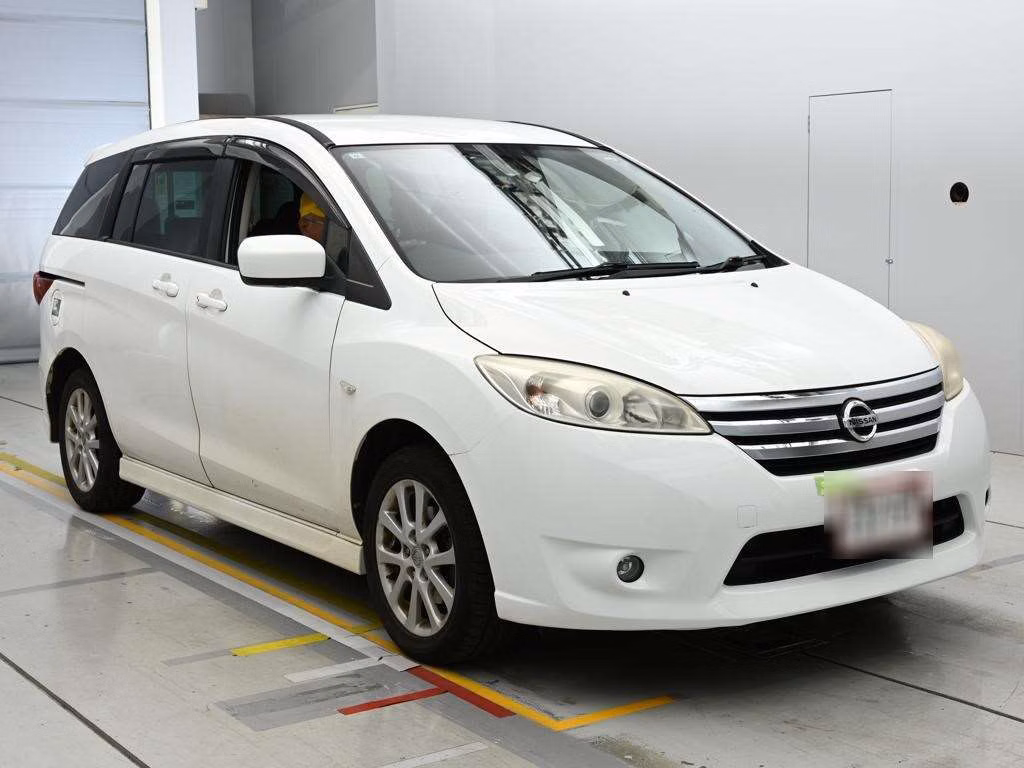 NISSAN LAFESTA