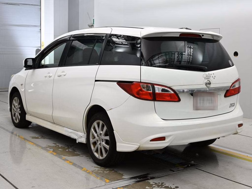 NISSAN LAFESTA