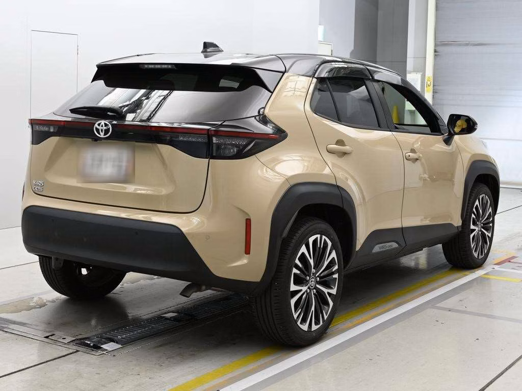 TOYOTA YARIS CROSS