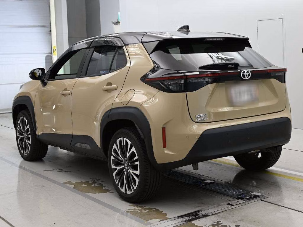 TOYOTA YARIS CROSS