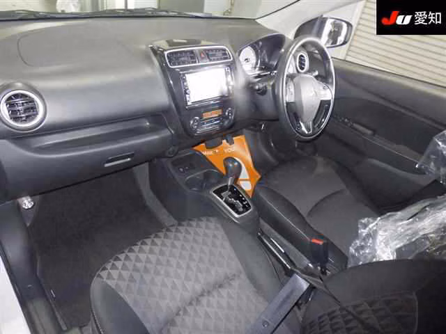 MITSUBISHI MIRAGE