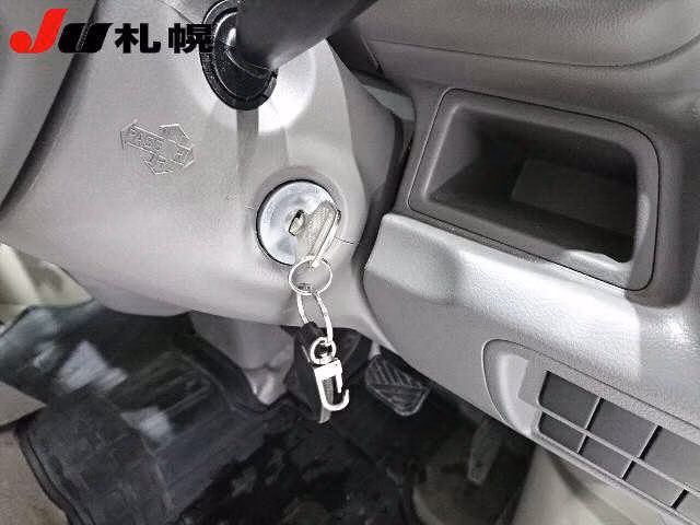 MITSUBISHI MINICAB