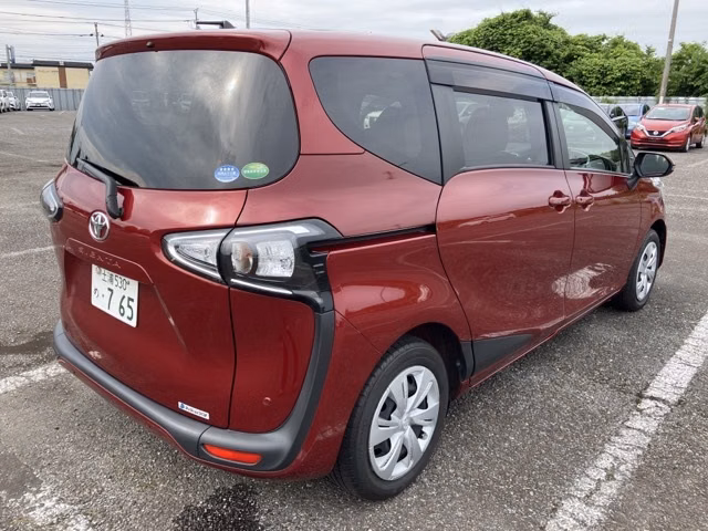 TOYOTA SIENTA