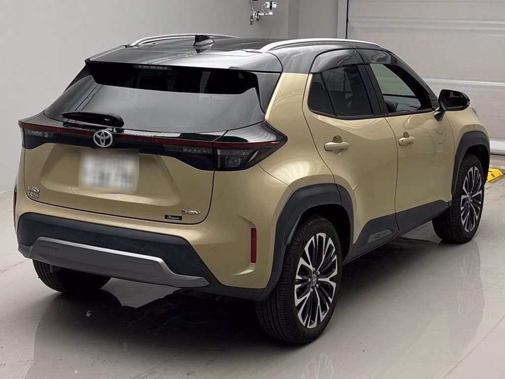 TOYOTA YARIS CROSS