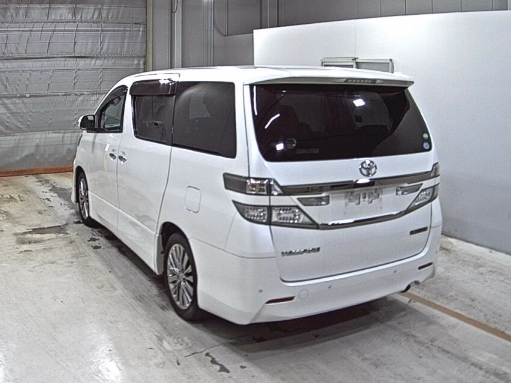 TOYOTA VELLFIRE
