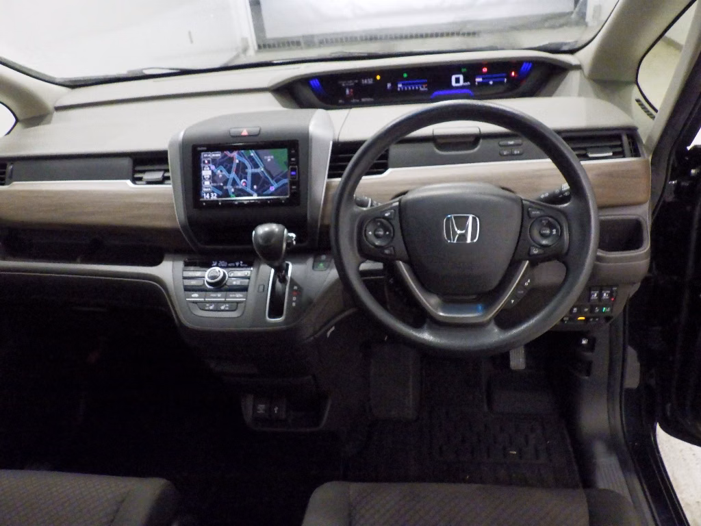 HONDA FREED+