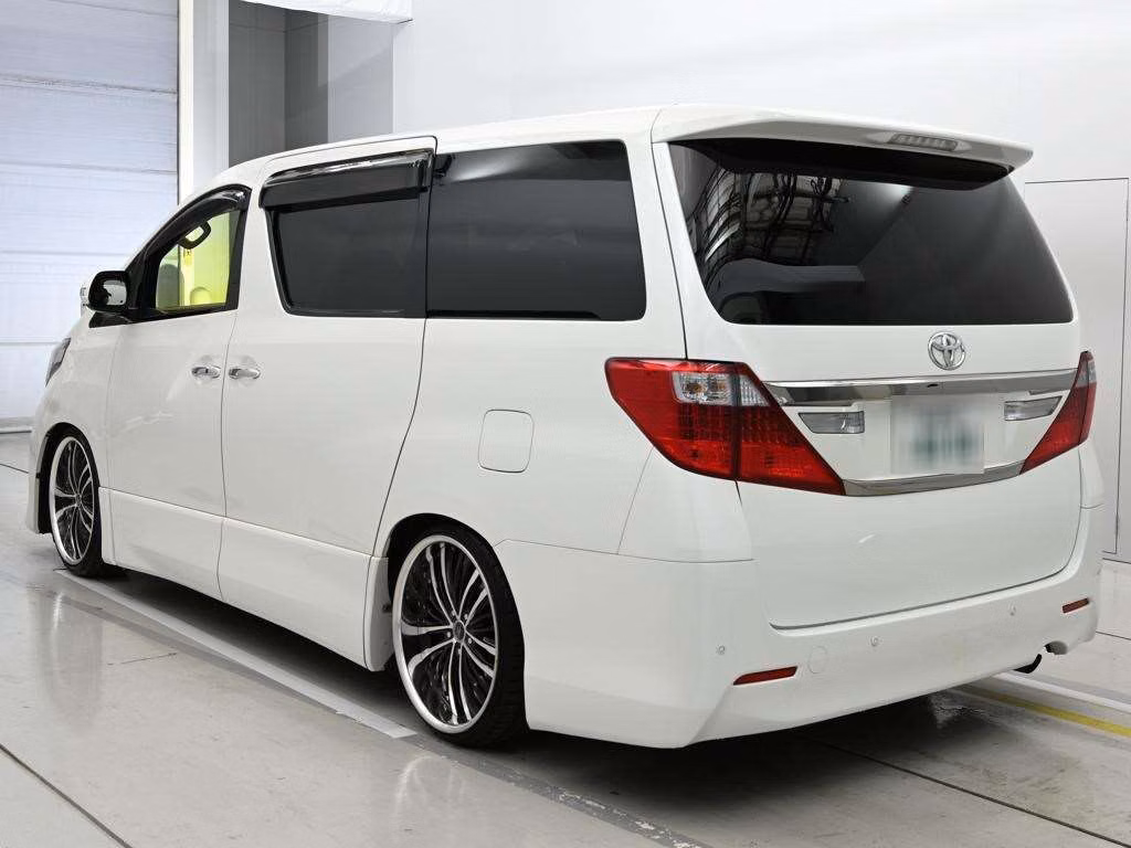 TOYOTA ALPHARD