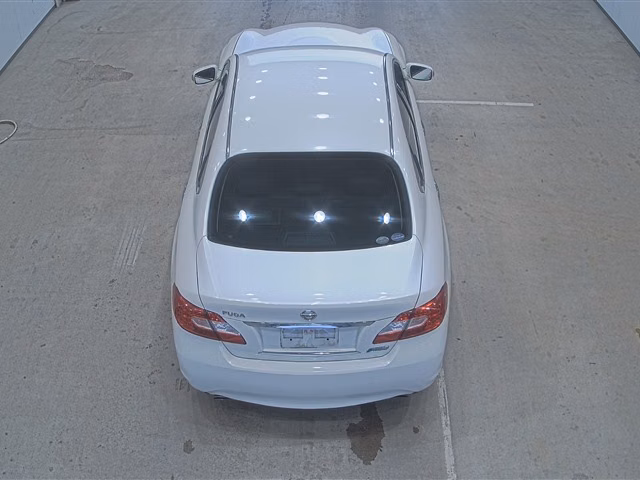 NISSAN FUGA