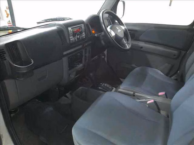 MITSUBISHI MINICAB