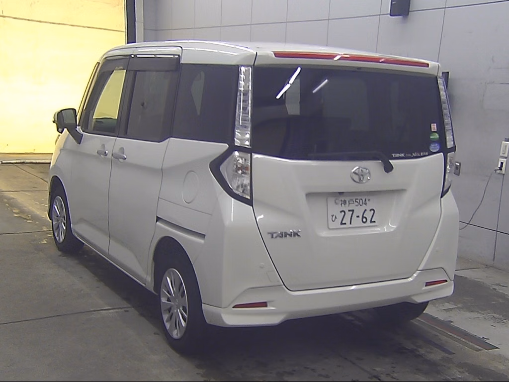 TOYOTA TANK