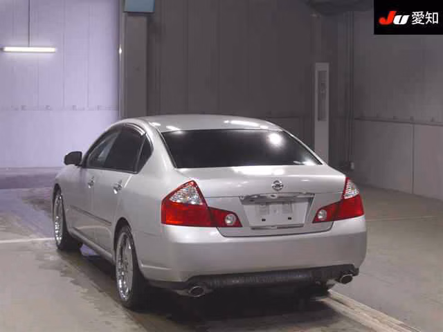 NISSAN FUGA