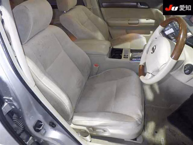 NISSAN FUGA