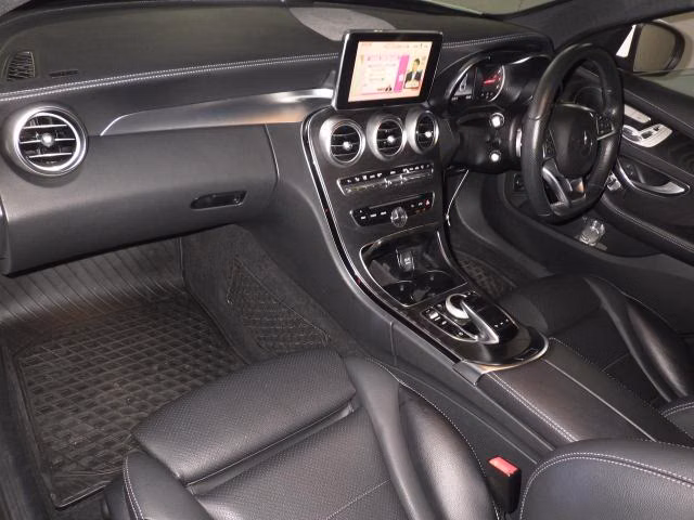 MERCEDES-BENZ C-CLASS