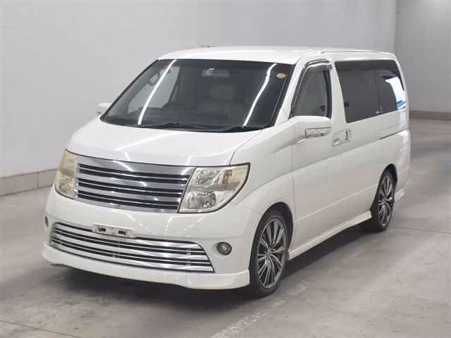 NISSAN ELGRAND