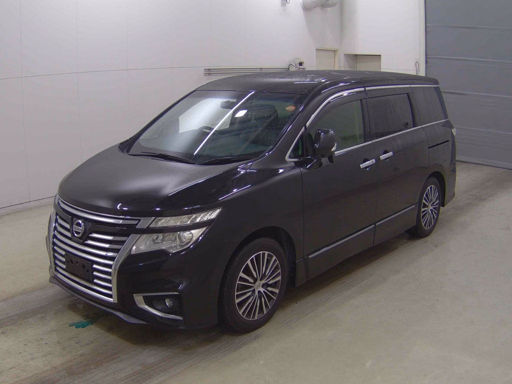 NISSAN ELGRAND